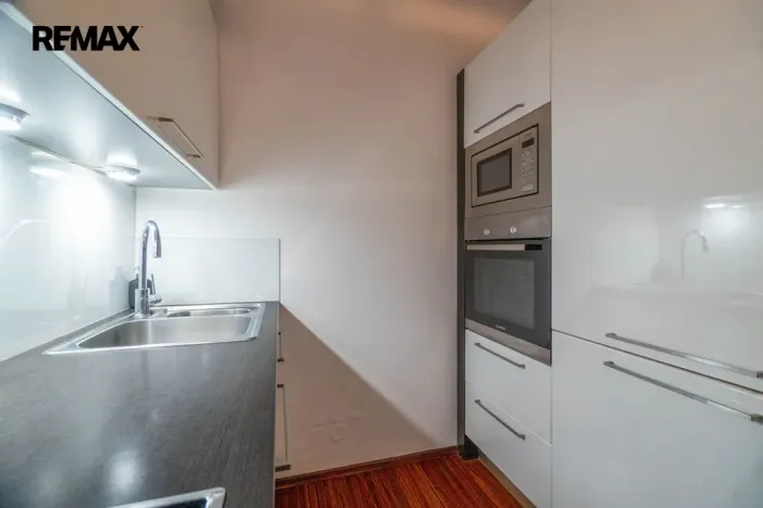 Pronájem bytu 2+kk, Praha, Kabešova, 56 m2