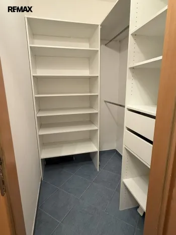Pronájem bytu 2+kk, Praha, Kabešova, 56 m2