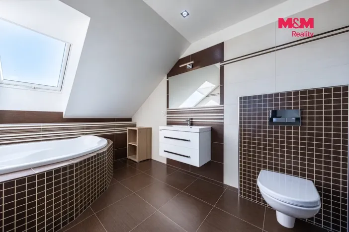 Prodej rodinného domu, Tábor - Čelkovice, V Polích, 300 m2