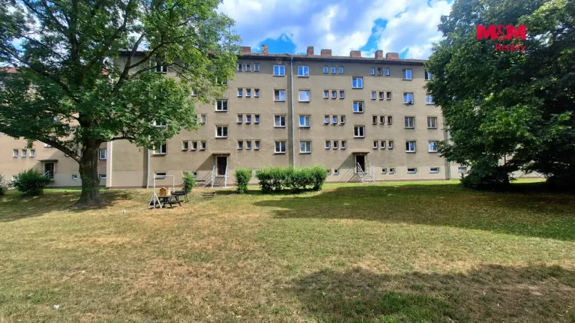 Prodej bytu 2+1, Hradec Králové, Ladova, 60 m2