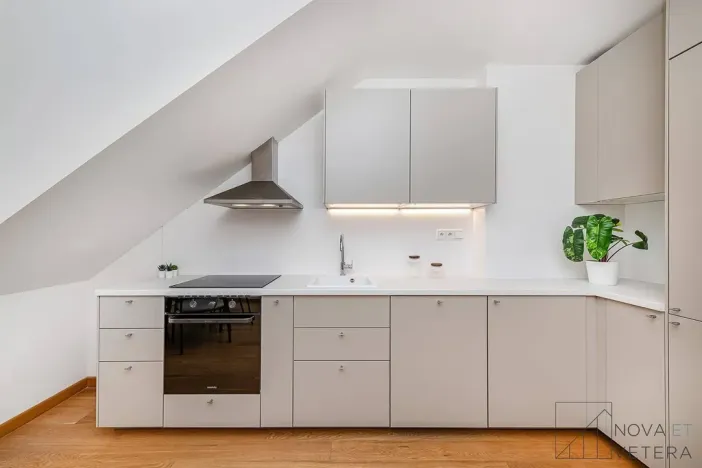 Prodej bytu 3+1, Praha - Vinohrady, Chodská, 117 m2