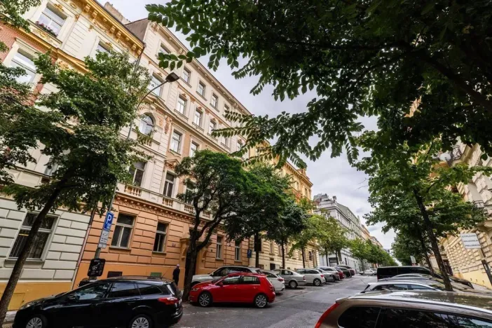 Prodej bytu 3+1, Praha - Vinohrady, Chodská, 117 m2