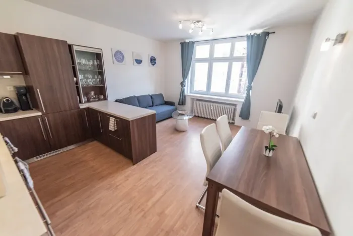 Pronájem bytu 2+kk, Praha - Smíchov, Vltavská, 63 m2