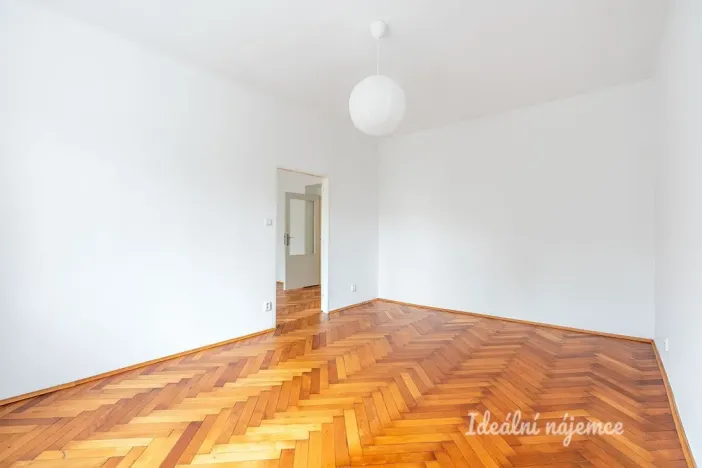 Pronájem bytu 3+1, Praha - Střešovice, Na Petynce, 71 m2