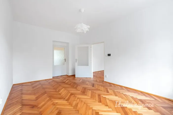 Pronájem bytu 3+1, Praha - Střešovice, Na Petynce, 71 m2