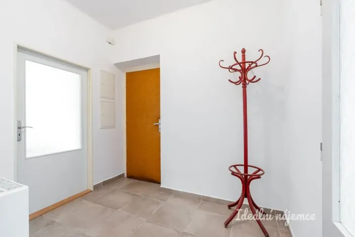 Pronájem bytu 3+1, Praha - Střešovice, Na Petynce, 71 m2