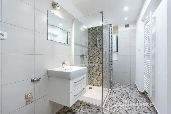 Pronájem bytu 3+1, Praha - Střešovice, Na Petynce, 71 m2