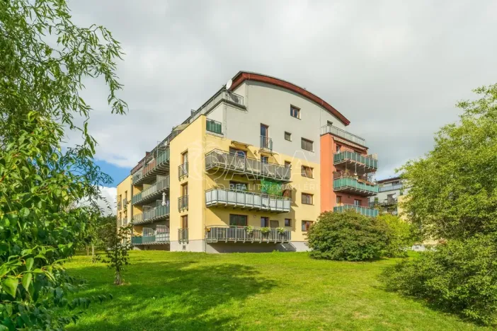 Pronájem bytu 1+kk, Praha - Štěrboholy, Andersenova, 38 m2