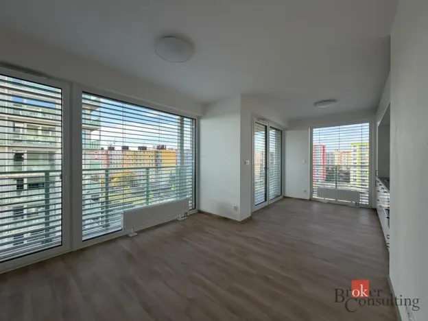 Pronájem bytu 2+kk, Plzeň - Bolevec, Krašovská, 52 m2
