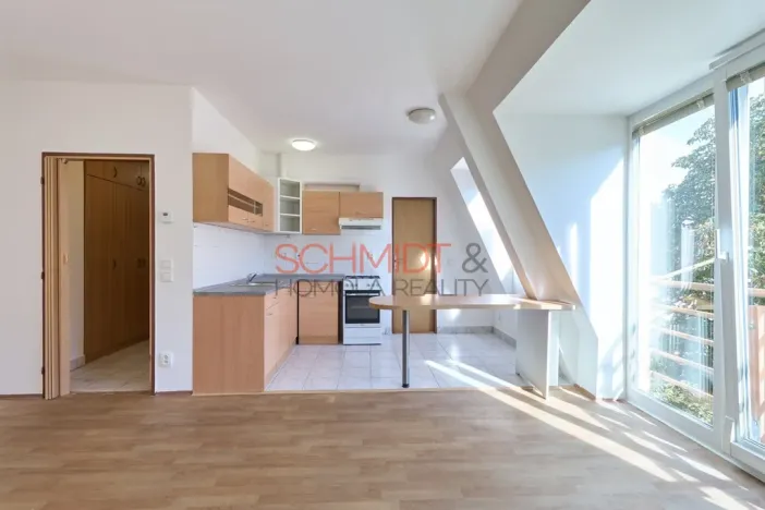 Prodej bytu 2+kk, Hustopeče, Husova, 55 m2