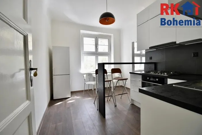 Pronájem bytu 1+1, Praha - Nusle, Nuselská, 42 m2