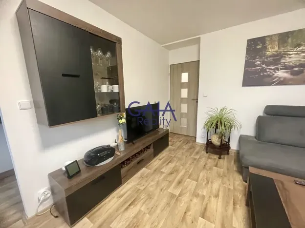 Prodej bytu 3+1, Strážovice, 64 m2