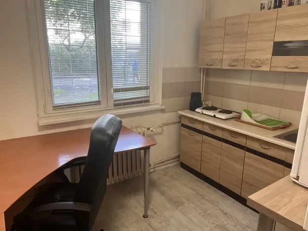 Pronájem obchodního prostoru, Chodov, Revoluční, 35 m2
