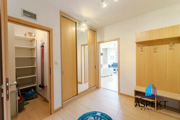 Pronájem bytu 2+kk, Praha - Libeň, Nad Okrouhlíkem, 65 m2