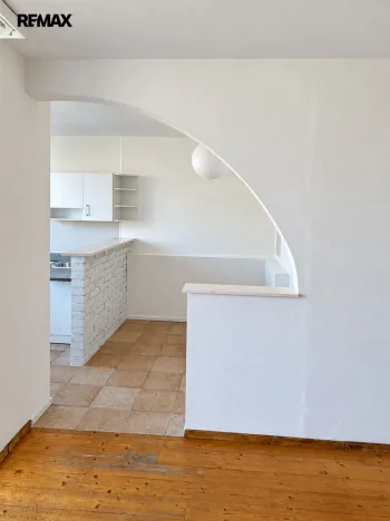 Pronájem bytu 2+1, Praha - Kobylisy, Slancova, 62 m2