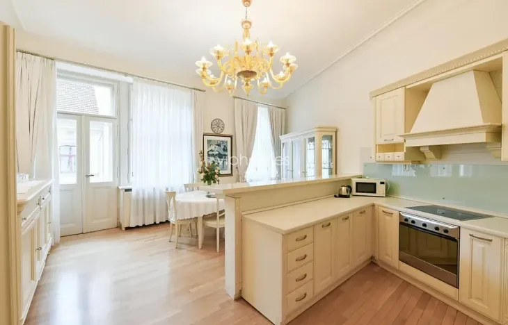 Pronájem bytu 3+kk, Praha - Nové Město, Truhlářská, 122 m2