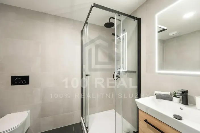 Pronájem bytu 1+kk, Hradec Králové, Průmyslová, 29 m2