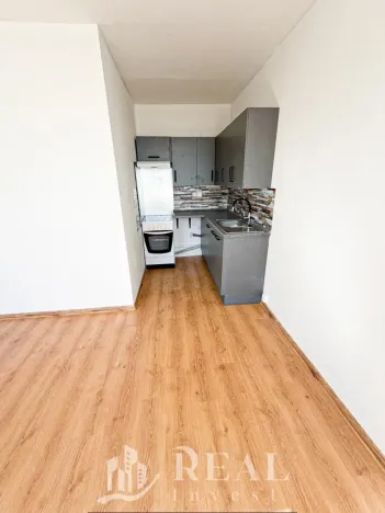 Pronájem bytu 1+kk, Chomutov, Kundratická, 25 m2