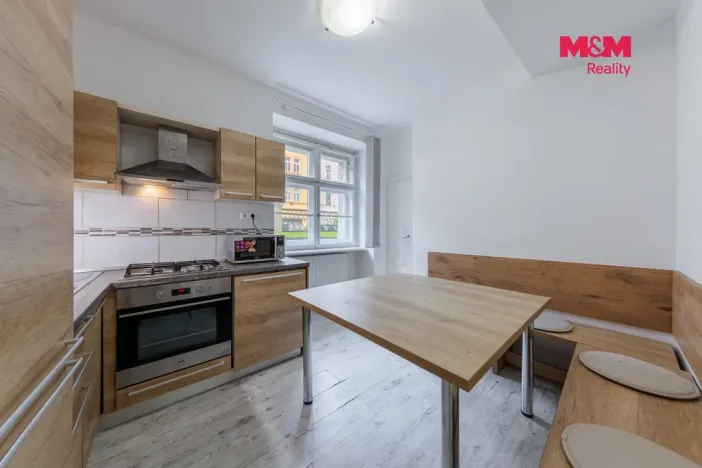 Prodej bytu 2+1, Karlovy Vary, Moskevská, 58 m2