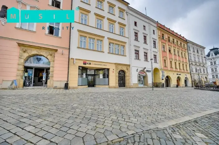 Pronájem obchodního prostoru, Olomouc, Horní náměstí, 300 m2