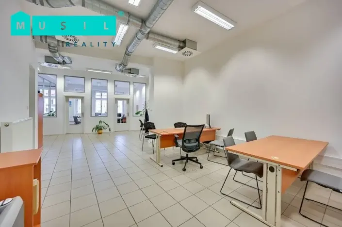 Pronájem obchodního prostoru, Olomouc, Horní náměstí, 300 m2