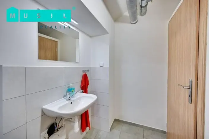 Pronájem obchodního prostoru, Olomouc, Horní náměstí, 300 m2