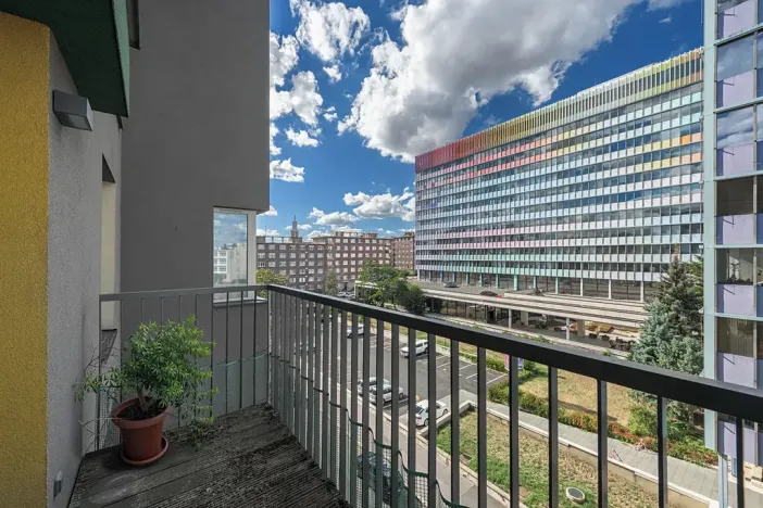 Pronájem bytu 2+kk, Praha - Vršovice, Altajská, 56 m2