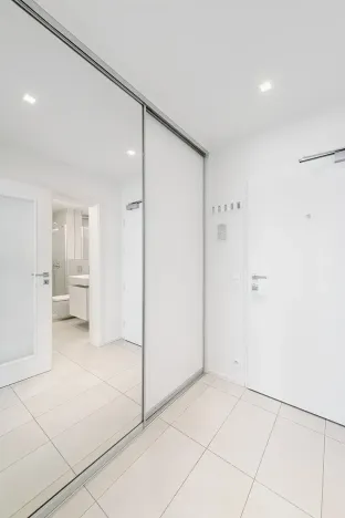 Pronájem bytu 2+kk, Praha - Vršovice, Altajská, 56 m2