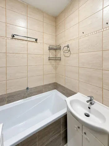 Pronájem bytu 2+1, Kadaň, Chomutovská, 53 m2