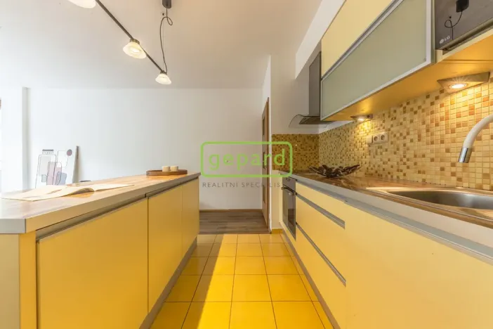 Prodej bytu 2+kk, Praha, Kališnická, 57 m2