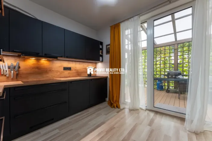 Prodej bytu 2+kk, Kunice - Dolní Lomnice, Vrbová, 59 m2