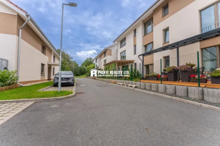 Prodej bytu 2+kk, Kunice - Dolní Lomnice, Vrbová, 59 m2