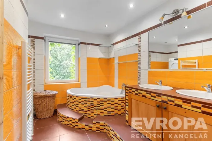 Prodej rodinného domu, Krásná Hora, 228 m2