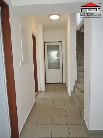 Pronájem rodinného domu, Praha - Modřany, Chuchelská, 120 m2