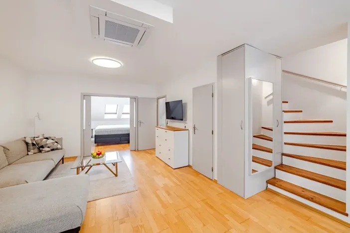 Prodej bytu 3+kk, Praha - Karlín, Pernerova, 100 m2