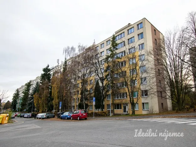 Pronájem bytu 2+kk, Praha - Prosek, Novoborská, 39 m2