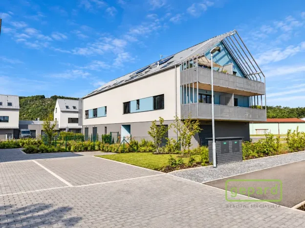 Pronájem bytu 1+kk, Dobřichovice, Souběžná, 40 m2