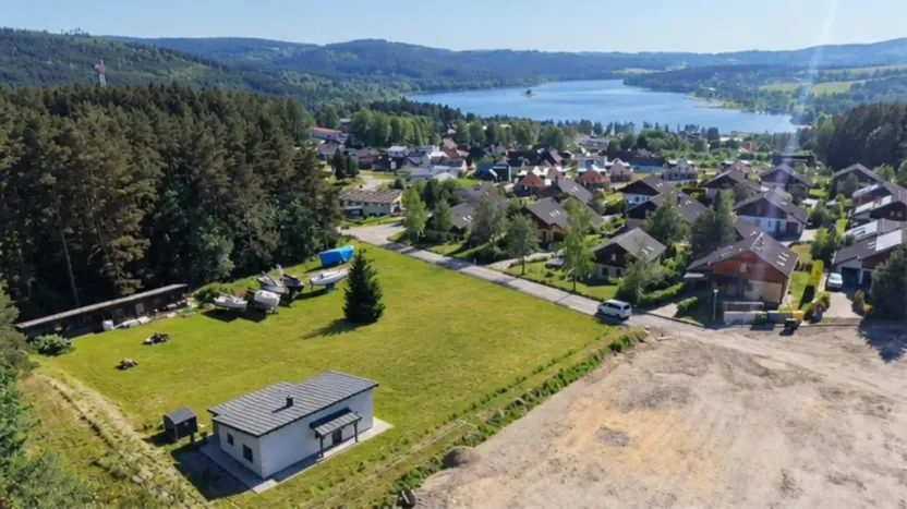 Prodej komerčního pozemku, Lipno nad Vltavou, 699 m2