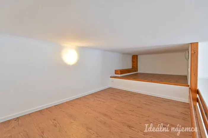 Pronájem bytu 1+kk, Brno - Černá Pole, Erbenova, 26 m2