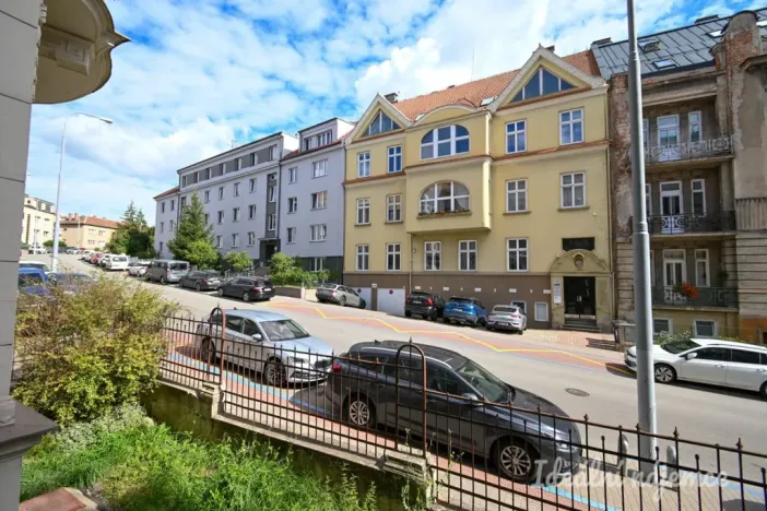 Pronájem bytu 1+kk, Brno - Černá Pole, Erbenova, 26 m2