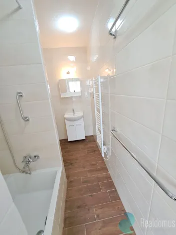 Pronájem bytu 1+1, České Budějovice, Kubatova, 50 m2