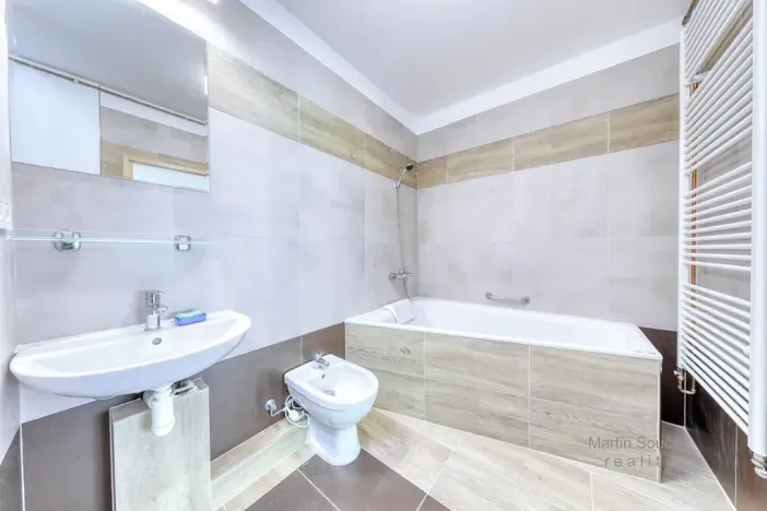 Prodej bytu 2+kk, Praha - Střešovice, Na Petynce, 89 m2