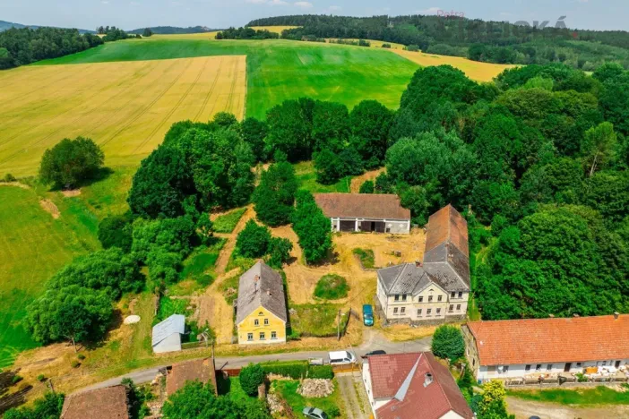 Prodej zemědělské usedlosti, Hostouň - Slatina, 700 m2