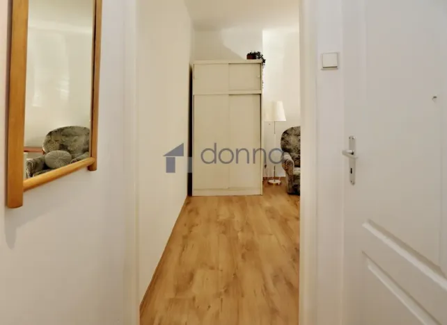 Pronájem bytu 1+kk, Praha, Michelangelova, 23 m2