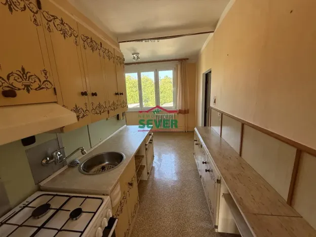 Prodej bytu 3+1, Postoloprty, Jiráskovo náměstí, 81 m2