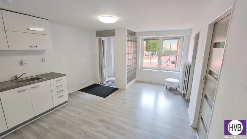 Pronájem bytu 2+kk, Praha, U Cikánky, 42 m2