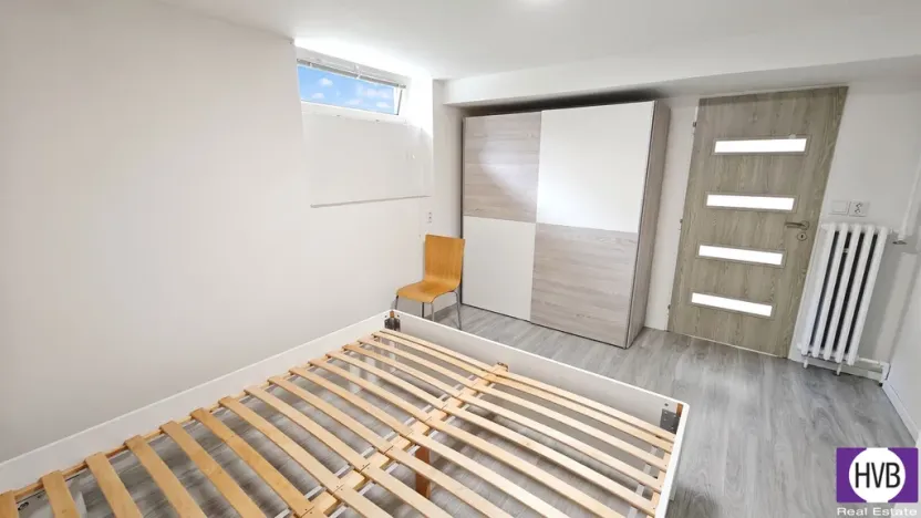 Pronájem bytu 2+kk, Praha, U Cikánky, 42 m2