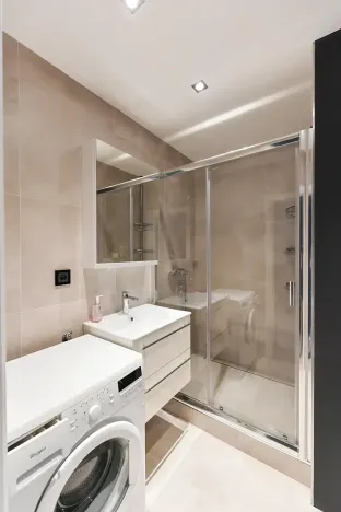 Pronájem bytu 2+kk, Praha - Kobylisy, Famfulíkova, 44 m2