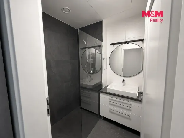 Pronájem bytu 2+kk, Praha - Strašnice, Limuzská, 52 m2