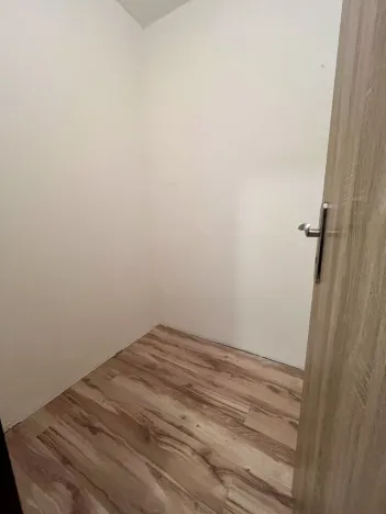 Pronájem bytu 1+kk, Ostrava - Moravská Ostrava, Nádražní, 29 m2